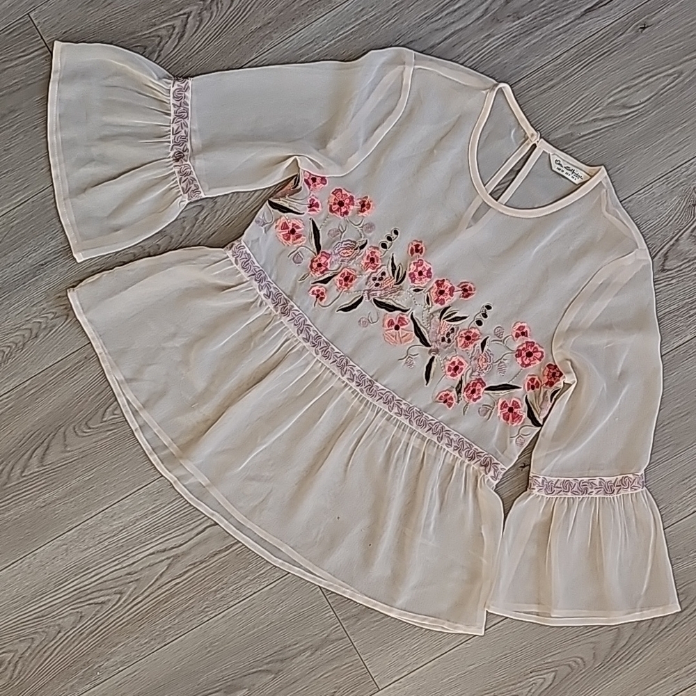 Miss Selfridge Fairycore Whimsical‎ Floral Embroidered Peplum Blouse